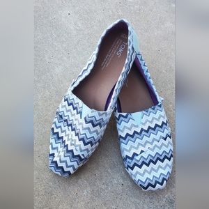 Toms shoes